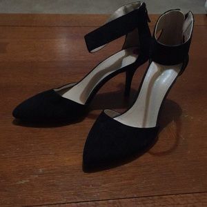 BCBG Generation Black Ankle Cuff Heels